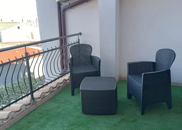 Pensión Le Luci In Attico Gran Vista Interno 4 Rose Bianche 3*