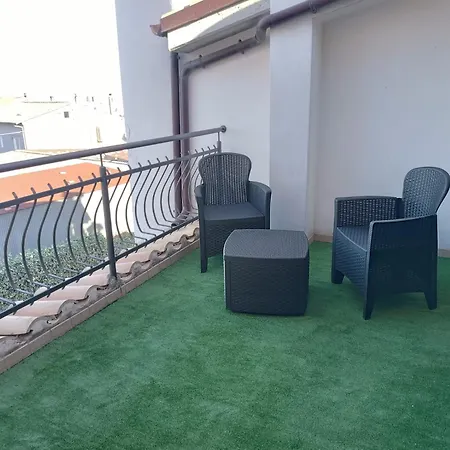 Penzion Le Luci In Attico Gran Vista Interno 4 Rose Bianche